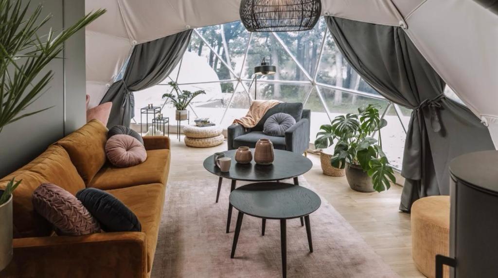图尔达Caravans Park & Glamping Tents In The Vineyard别墅 外观 照片